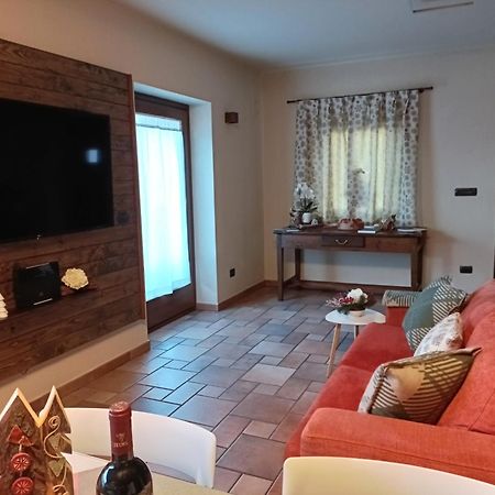 Вилла La Sarrolein Cir 0009 Аоста Экстерьер фото